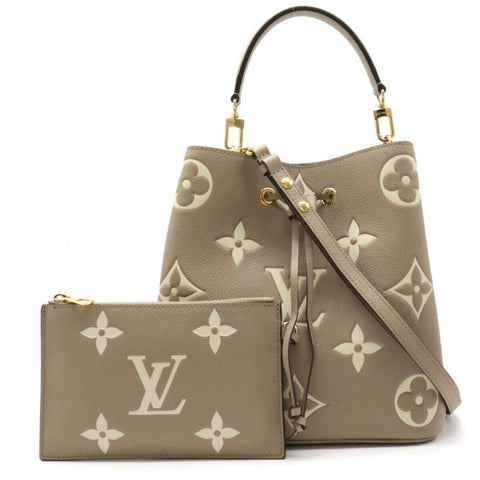 Louis-Vuitton Naone MM Bag Monogram 21