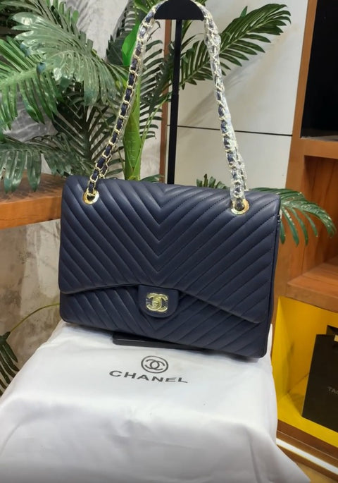 CHANEL CLASSIC JUMBO WITH DUST BAG