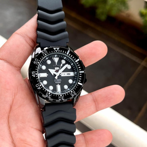 Seiko 5 Sports