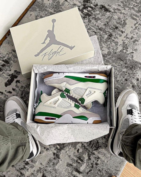 JORDAN RETRO 4 PINE GREEN